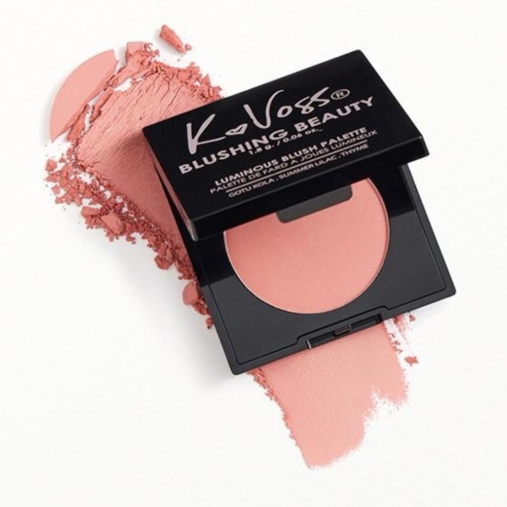 ⚠️ 5/25: K. Voss Blushing Beauty Luminous Blush Palette in Rosy